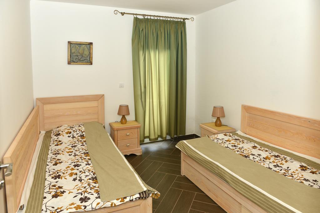 Apartments Kuljace Sveti Stefan Buitenkant foto